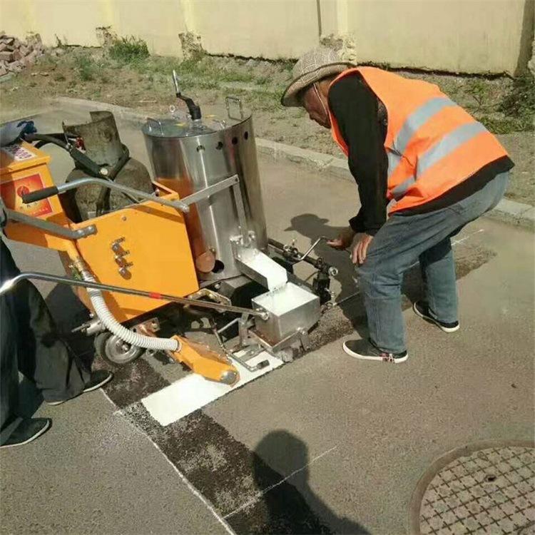 热熔划线一体机