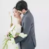 Estilo minimalista coreano fotografía de boda interior accesorio de fotografía de gasa blanca flor calla tallo largo ramo blanco