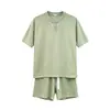 Conjunto de Verano Nuevo de Color Sólido con Media Cremallera y Remaches, Manga Corta y Shorts para Hombre, Marca de Moda, Conjunto Casual Holgado de Dos Piezas