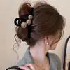 Pinza para el Cabello Perla Marrón Terciopelo Pinza Tiburón Grande Pinza para el Cabello para Mujeres 2025 Nuevo Clip de Gama Alta Accesorios para el Cabello