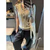 Moque: Estilo de blogger inteligente, diseño de inspiración coreana, cuello en V abotonado, tejido de canalé, top ajustado de manga corta MQ1880