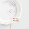 Hello2025 Feliz Año Nuevo Bandera Pequeña Decoración de Pastel Plato Día de Año Nuevo Vestido para Hornear de Año Nuevo Bandera enchufable