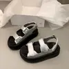 Sandálias Plataforma Femininas de Solado Grosso para Uso Externo, Nova Coleção Verão 2026, Versáteis Casuais da Moda, Populares, Sapatos de Praia, Macias