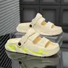 Nuevas sandalias transpirables de doble uso para primavera y verano para hombre, zapatos de playa antideslizantes casuales deportivos de suela gruesa para uso exterior de hombre