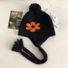 Chapéu de Tricô Floral Estilo Coreano para Mulheres, Chapéu Lei Feng de Lã com Pompom para o Inverno, Circunferência da Cabeça Grande, Chapéu de Lã à Prova de Frio e Quente