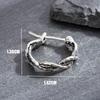 Personalidad Europea y Americana Acero de Titanio Vintage Distressed Aretes Retorcidos Pasador de Oreja Delgado Anillo de Oreja Aretes para Hombres y Mujeres