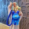 Llavero Colgante Oso Violento de Dibujos Animados de Resina Encanto para Bolso de Pareja Cordón para Llave de Coche Colgante para Teléfono Pequeño Regalo