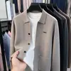 Cardigan de Tricô de Manga Longa para Homens, Primavera e Outono, Jaqueta Casual Versátil Simples com Lapela, Estilo Old Money