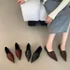 Zapatos Planos de Punta Aguda Estilo Nuevo Primavera y Otoño 2025, Uso Bidireccional, Zapatos Casuales de Cuero Estilo Colegio Británico con Tacón Bajo para Mujer