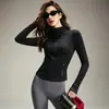 Traje deportivo conjunto de yoga con cuello alto, chaqueta de manga larga con cremallera, pantalones de tiburón de cintura alta, ropa transpirable de secado rápido para correr, fitness y entrenamiento