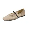 Zapatos de Salón Individuales para Mujer Verano 2026 Estilo Nuevo de Una Correa Tejidos Huecos Transpirables Planos de Boca Baja Sandalias Mary Jane Francesas