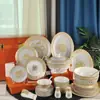 Ventas Directas Transfronterizas Serie de Productos Carruaje Dorado Aijia Vajilla de Porcelana Fina Juego de Café Taza Estilo Europeo Lujo Ligero