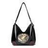 Bolsa Tote de Couro Wax Oil Estilo Novo Transfronteiriço Multiuso Ombro Transversal Mochila Elefante Bordado Bolsa Feminina para o Dia a Dia
