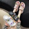 Suelas gruesas sandalias de mujer nuevas de verano antideslizantes moda coreana ropa exterior casual sandalias de playa para mujer verano al por mayor