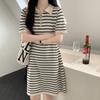 Vestido de mujer con cuello polo a rayas, camiseta de punto de seda helada, suelto, adelgazante, informal, elegante, falda corta antiedad.