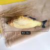 Peixe de Pelúcia com Catnip Realista em Estoque, Brinquedo de Peixe para Gatos para Entretenimento, Brinquedo Simulado de Carpa Crucian para Filhotes e Gatos Adultos, Atacado