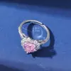 Moda Europea y Americana Anillo de Cobre Chapado en Oro Real para Mujer Nicho de Gama Alta Lujo Accesible Incrustado Corazón Rosa Diamante Anillo para el Dedo Índice Joyería
