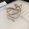 Pulseira Aberta Plateda a Ouro Real com Pregas Largas Vazadas Pulseira Versátil Tendência Europeia e Americana Joias Simples Personalizadas Atacado