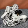 Insignia Clásica Transfronteriza Estilo Nuevo Zuecos Versátiles Zapatos de Playa Estilo Dibujos Animados Zapatos de Punta Cerrada