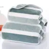 Envio Transfronteiriço Toalha Larga de Fleece de Coral Toalha de Banho para Uso Doméstico, Toalha Larga de Fleece de Coral Espessa com Borda Absorvente em Ambos os Lados