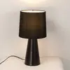Lámpara de Mesa Decorativa Moderna Estilo Europeo Material de Hierro Lámpara de Mesa de Tela Lámpara LED Habitación de Huéspedes de Hotel Sala de Estar Mesita de Noche