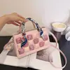 Bolso cuadrado pequeño, simple, moderno y único, bolso de hombro nuevo y de moda con textura, bolso cruzado simple de estilo coreano para mujer, verano 2026