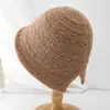 Sombrero de Pescador de Punto Cálido Versátil Estilo Japonés Otoño/Invierno Protección para las Orejas Abertura Trasera Adelgazante para la Cara