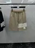Pantalones Cortos de Alta Calidad TB Serie Bordada de Cuatro Rayas Rojo Blanco y Azul de Principios de Primavera Nuevo Clásico para Hombres y Mujeres