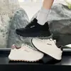 Zapatos Antideslizantes de Cocina para Mujer en Primavera y Otoño, Estilo Nuevo, Zapatos de Trabajo de Suela Suave para Estar de Pie Mucho Tiempo, Zapatos Deportivos Todo Negro para el Trabajo