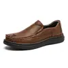 Sapatos de couro transfronteiriços masculinos outono novo um passo sapatos casuais de negócios sola macia sapatos de pai para meia-idade e idosos sapatos masculinos tamanho grande 46