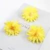 Cabeza de Crisantemo Simulada Flor Falsa de Boda Flor de Seda Guirnalda DIY Hecha a Mano Material de Decoración Navideña Adorno de Cabeza Dinastía Han Arte Floral
