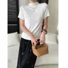 SINAN Otoño Nueva Moda Elegante Camiseta de Manga Corta Ajustada con Cuello Alto y Corte en el Hombro SN9352