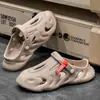 Zapatos de Cocodrilo de Coco para Hombre Verano Nuevas Pantuflas Exteriores Antideslizantes Punta del Pie Conducir Sandalias de Playa para Mujer