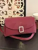 Bolso pequeño cuadrado único y elegante para mujer, nuevo modelo de primavera 2026, bolso de hombro cruzado simple y a la moda para el trabajo y el uso diario