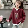 Camiseta Longa Nova de Menina para Primavera e Outono Infantil Waffle Falso Duas Peças Estilosa Bebê Casual Versátil Gola Redonda