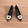 Zapatos de tacón de aguja para mujer, punta fina, piel sedosa suave, con decoración de hebilla cuadrada brillante, tacones altos de copa de vino, suela suave, cómodos, no rozan los pies, planos