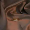 Anel de zircônia em favo de mel de camada dupla para mulheres, design único, moda de alta qualidade, elegante, luxo leve, anel aberto ajustável