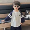 Camiseta de Manga Larga para Niños Primavera y Otoño 2026 Nueva Elegante Camiseta Base de Manga Raglán para Niños Pequeños Sudadera Deportiva
