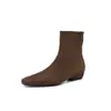 Muito estiloso com um casaco, botas Chelsea de camurça de cordeiro, Inverno 2026, salto baixo grosso, para ir ao trabalho, bico quadrado, botas de tornozelo de couro genuíno para mulheres