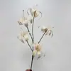 Lírios dourados estampados de 5 cabeças, flores artificiais para casamentos, salões de casamento, hotéis e arranjos florais, lírios no atacado para Amazon transfronteiriça