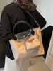 Bolsa de ombro transversal feminina transfronteiriça de grande capacidade, nova moda outono 2026, versátil, bolsa tote para escola e trabalho