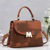 Bolsa de mão simples e elegante para mulheres, nova moda 2026, bolsa versátil de ombro e transversal, bolsa feminina da moda
