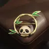 Lindo Pin de Panda con Símbolo de Bambú de la Paz, Diseño Exquisito de Bambú Verde de Alta Gama, Pin Exquisito de Estilo Nacional de Nicho para Mujeres, Pin de Solapa para Traje