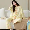 Conjunto de pijama de outono, algodão puro, novo estilo casual de desenho animado para mulheres, pode ser usado fora, cardigã com lapela, conjunto de duas peças para casa
