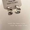 Lujo Ligero Diseño Nicho de Alta Gama Estilo Frío Aretes Aretes en Forma de C para Mujer Retro Francés Combinable Elegantes de Moda