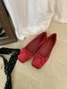 Sapatilhas Ballet Femininas Estilo Fada com Laço, Bico Quadrado de Cetim, Boca Rasa, Solado Macio, Nariz de Porco, Sapatos Vermelhos Pequenos - Novidade 2025