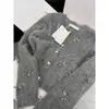 Suéter Cinza com Laço Feminino Outono e Inverno Elegante Alta Qualidade Macio Sedoso Tricotado Estilo Chanel Casaco Fashion Cinza Suéter