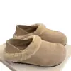 Chinelos femininos de exterior estilo Birkenstock, com sola grossa retrô e forro de fleece, nova coleção de inverno 2026, aumentam a altura, quentinhos, de calçar fácil, bico fechado, meias chinelo de algodão
