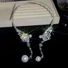Collar de Perlas de Doble Capa Flor de Camelia, Sencillo y de Moda, Lujo Ligero, Cadena para Clavícula de Gama Alta, Accesorio de Cuello Apilable para Chica Dulce