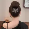 2026 Nueva Colección de Primavera Pinza para el Cabello de Tela Elegante de Alta Gama con Diseño Floral Completo de Pedrería para Flequillo y Cabello Lateral